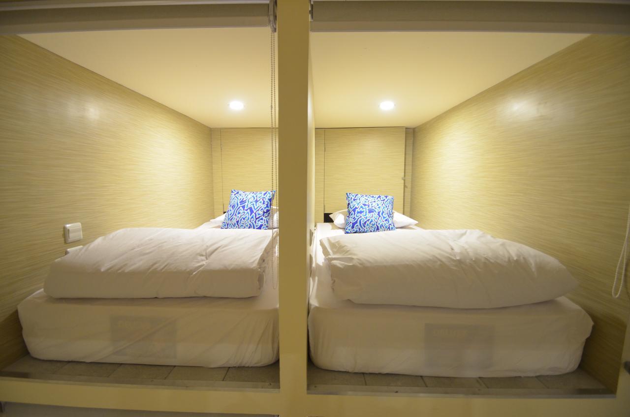 Karisa Pods Hostel Seminyak  Ngoại thất bức ảnh