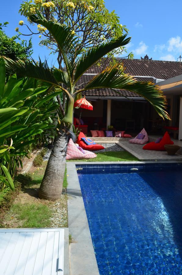 Karisa Pods Hostel Seminyak  Ngoại thất bức ảnh