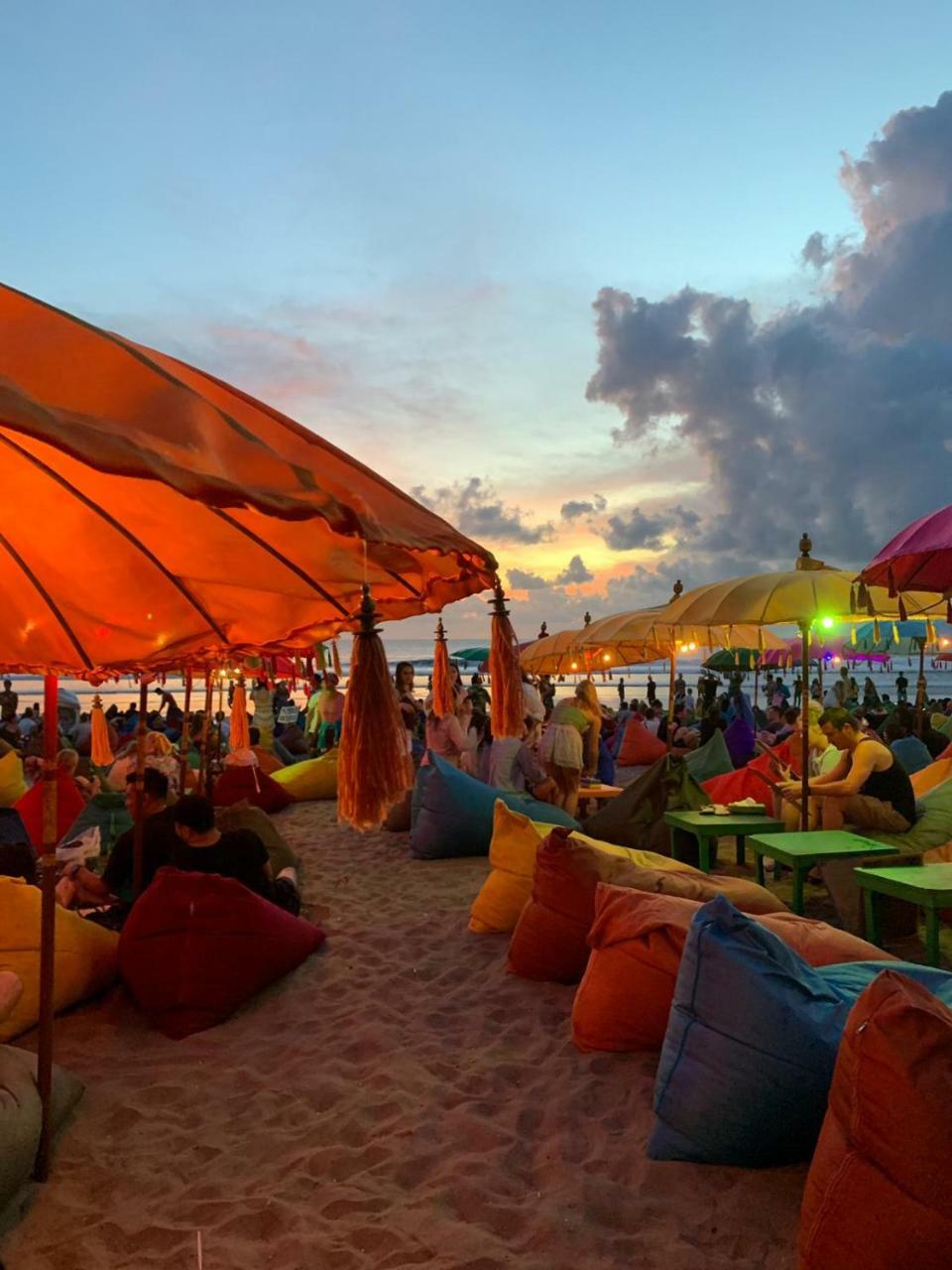 Karisa Pods Hostel Seminyak  Ngoại thất bức ảnh